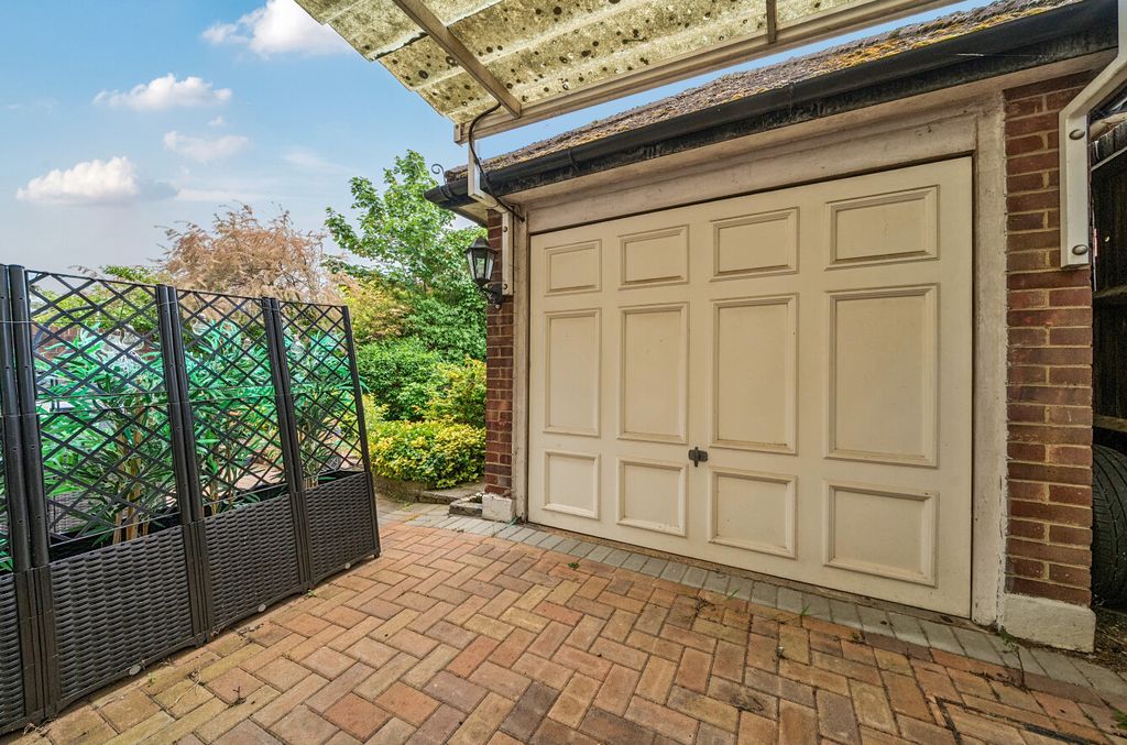 Additional image 15 of 4 bed semi-detached house for saleEdgebury, Chislehurst, Kent BR7