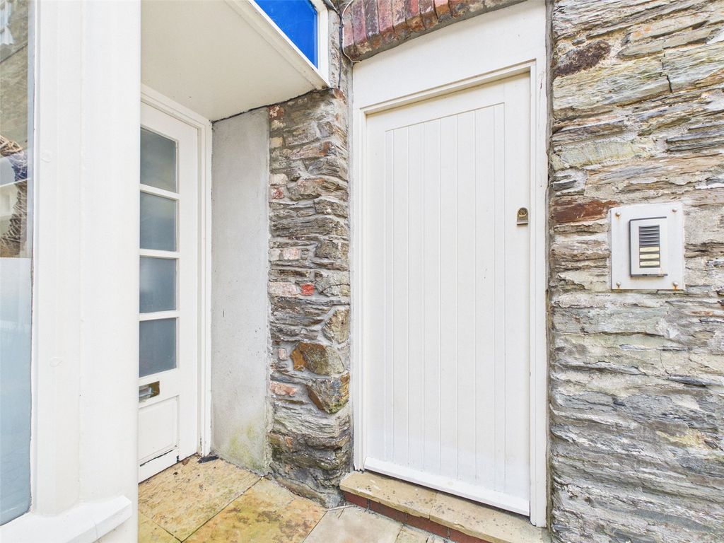 Additional image 10 of 2 bed flat for saleFoundry Court, Wadebridge, Cornwall PL27
