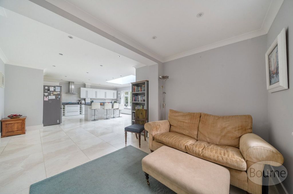 Additional image 8 of 4 bed detached house for saleFerndale Avenue, Chertsey, Surrey KT16