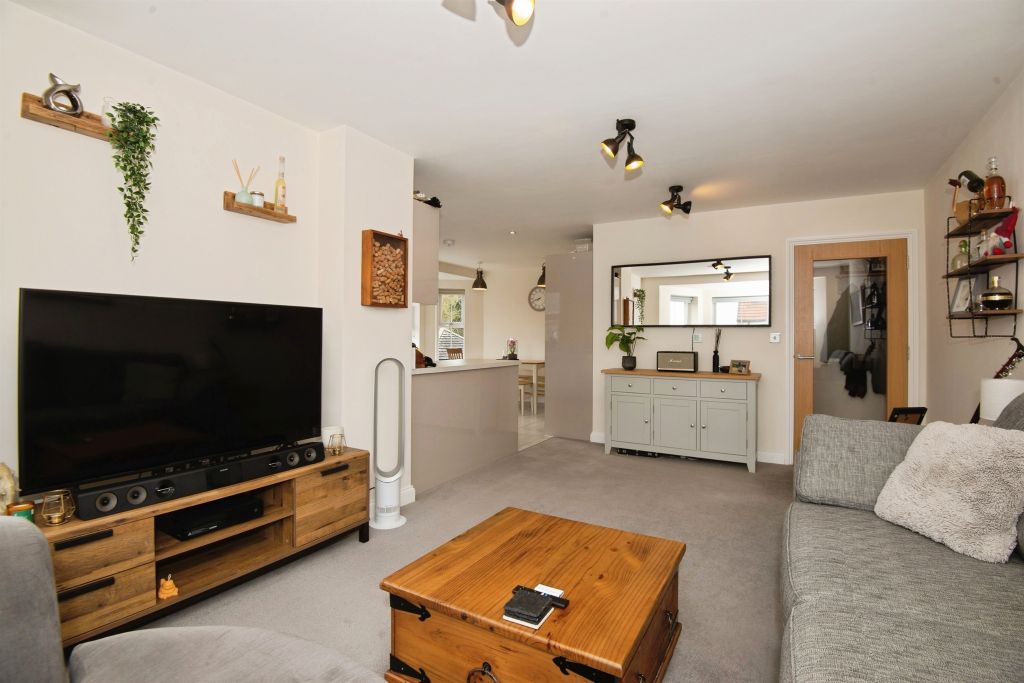 Additional image 10 of 2 bed flat for saleGoodearl Place, Princes Risborough HP27
