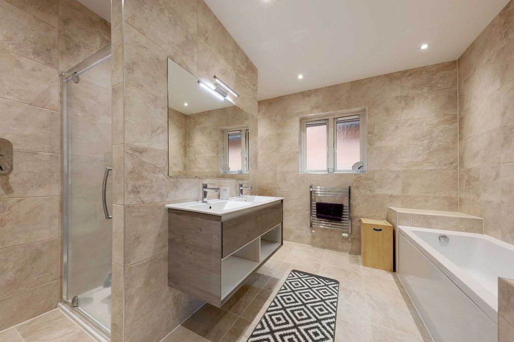 Additional image 16 of 6 bed country house for saleDeanway, Chalfont St. Giles, Buckinghamshire HP8