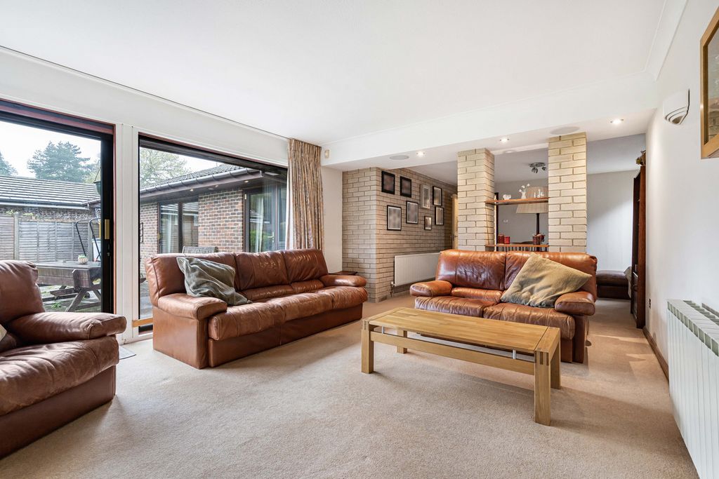 Additional image 5 of 3 bed detached bungalow for saleBroad Walk, Caterham CR3