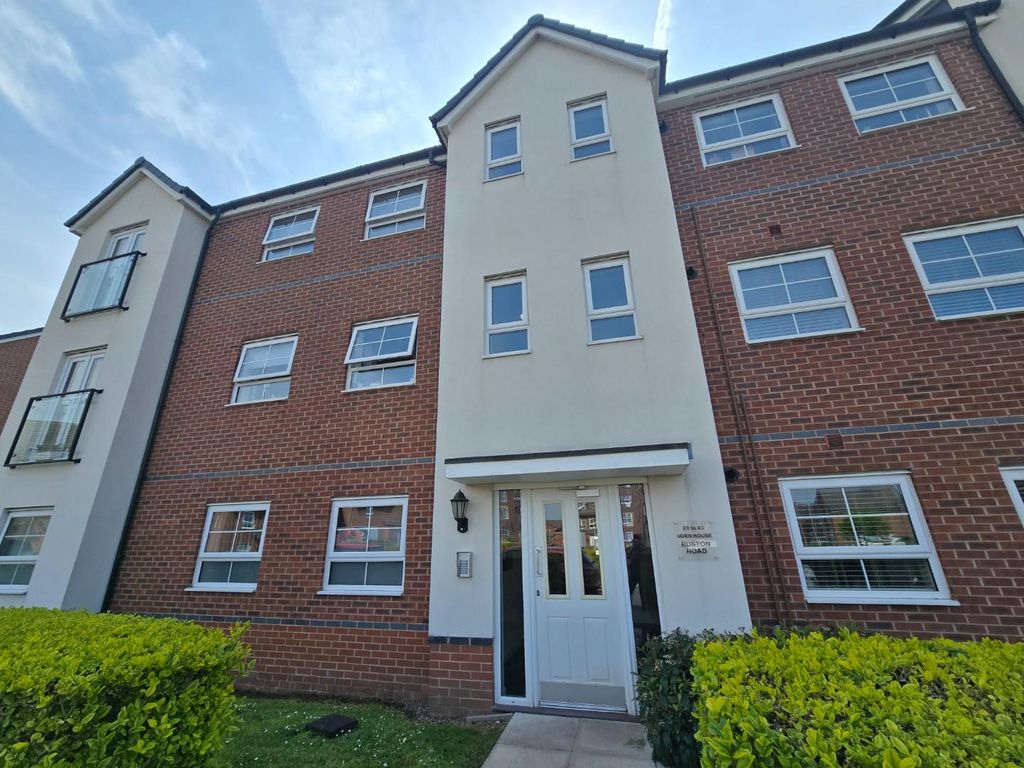 2 bed flat for saleRuston Road, Burntwood WS7