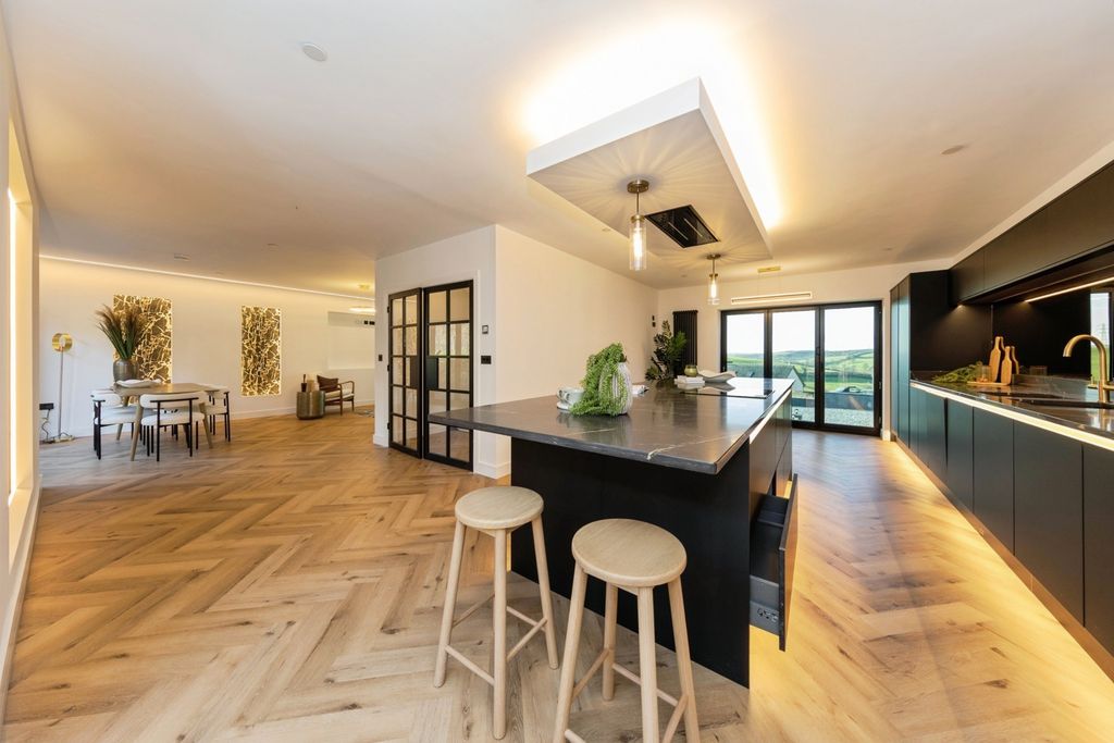 Additional image 4 of 4 bed detached house for saleCroesyceiliog, Carmarthen, Carmarthenshire SA32