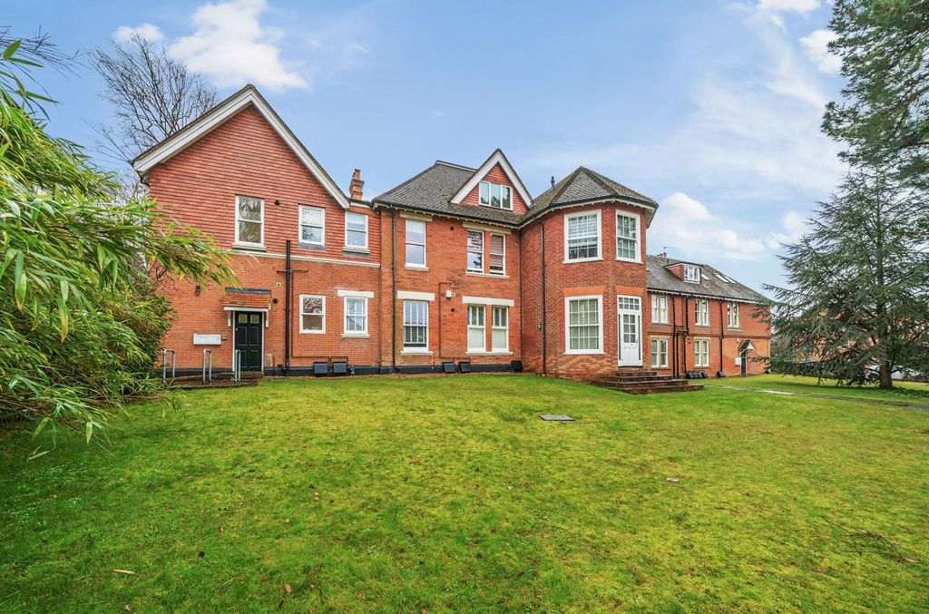 Additional image 5 of 2 bed flat for saleUpper Park Place, Upper Park Road, Camberley GU15