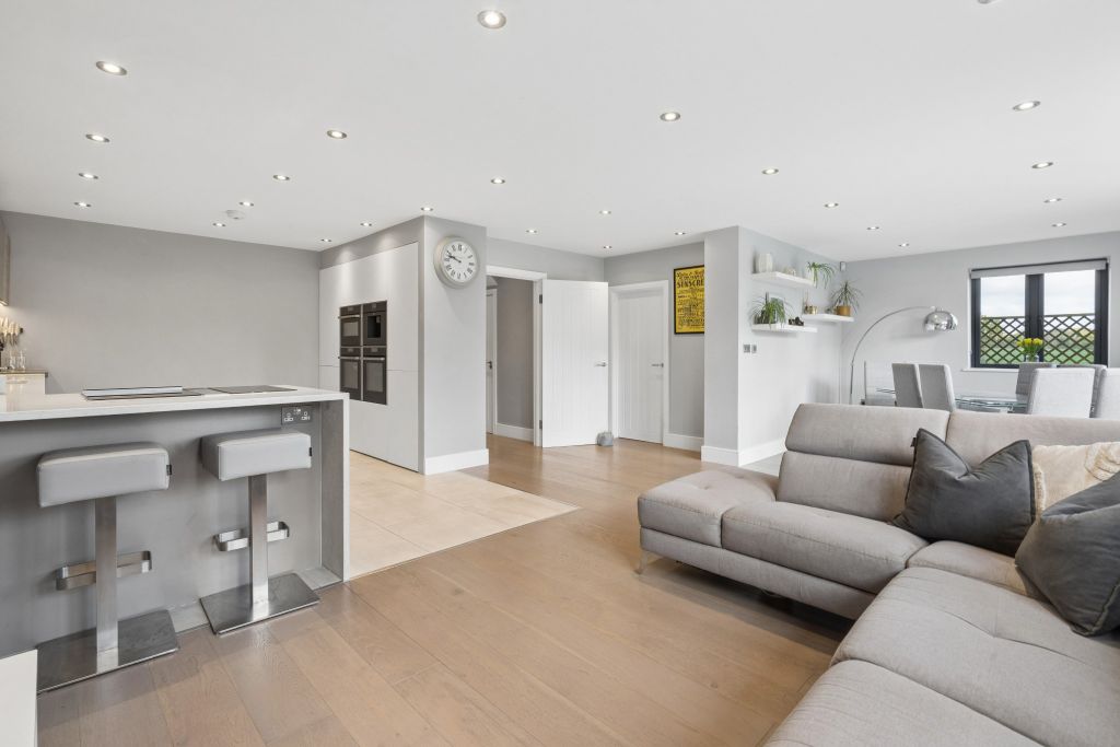 Additional image 8 of 5 bed detached house for saleSunnymede Avenue, Chesham HP5