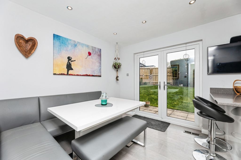 Additional image 7 of 4 bed detached house for saleHillcrest Mount, Townville, Castleford WF10