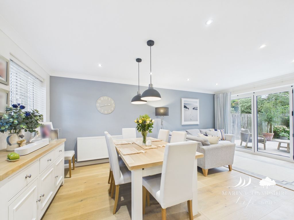 Additional image 16 of 4 bed detached house for saleDunstan Close, Chichester PO19