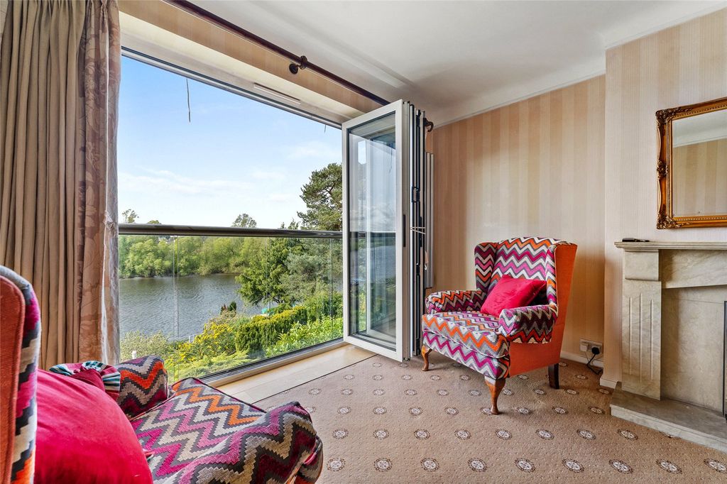 2 bed flat for saleChester, Cheshire CH3 photo 5