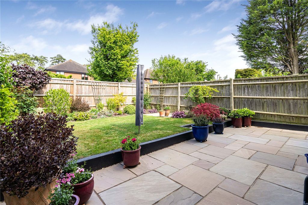 Additional image 3 of 3 bed semi-detached house for saleHillwerke, Chinnor, Oxfordshire OX39