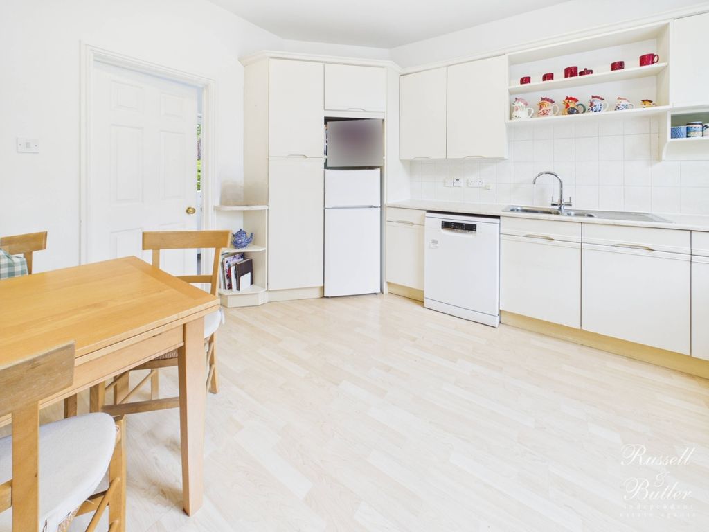 Additional image 6 of 4 bed detached house for saleMoreton Road, Buckingham, Buckinghamshire MK18