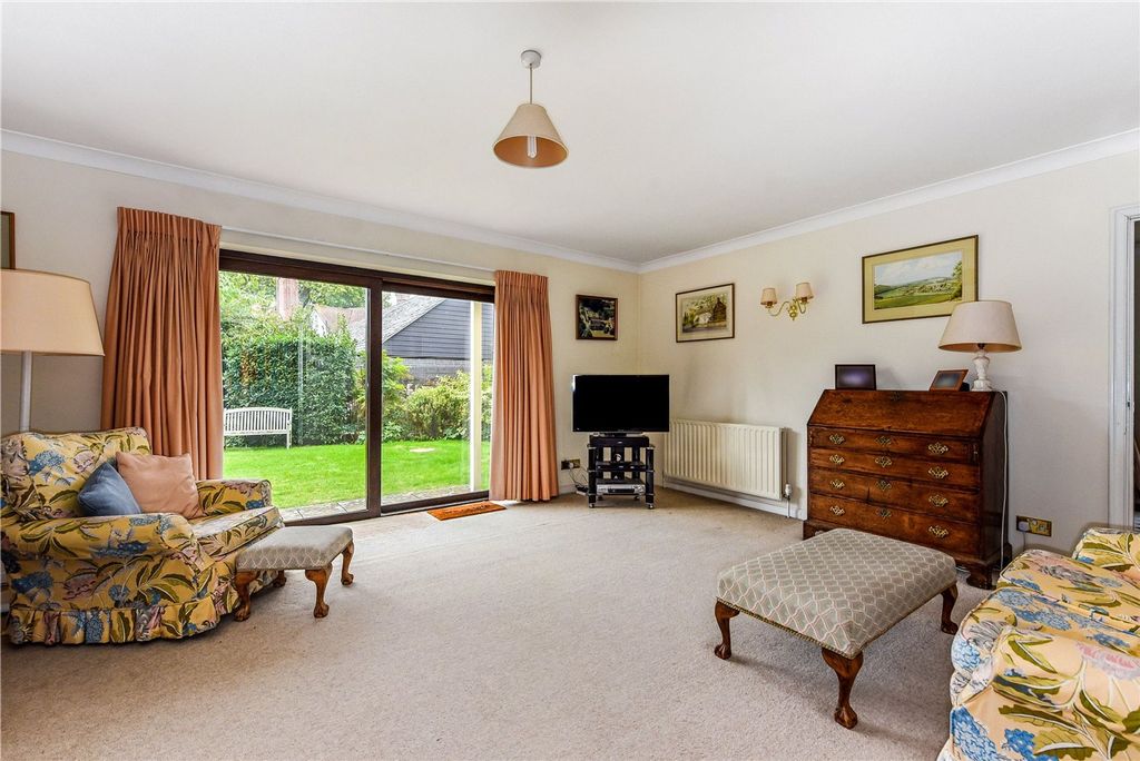 Additional image 6 of 2 bed flat for saleHenty Gardens, Chichester PO19