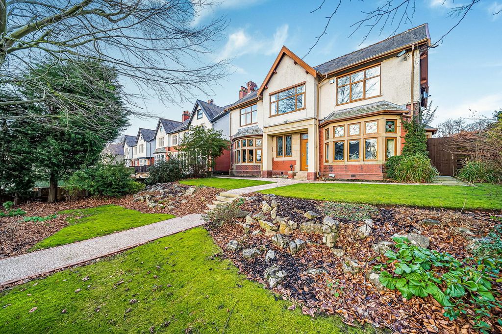 Additional image 68 of 4 bed detached house for salePadiham Road, Burnley BB12