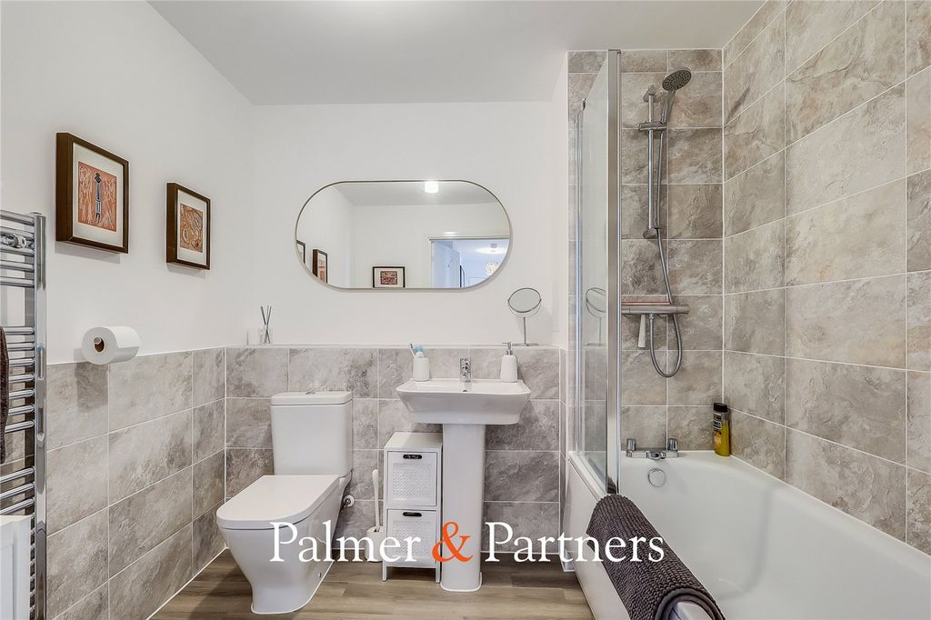 Additional image 16 of 2 bed flat for saleWharf Road, Chelmsford, Essex CM2