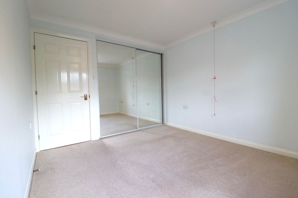 Additional image 5 of 1 bed flat for saleRiver Park, Marlborough SN8