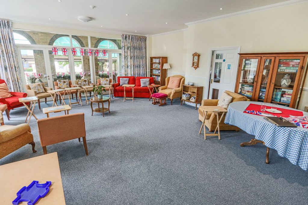 Additional image 12 of 2 bed flat for saleColdstream Road, Caterham CR3