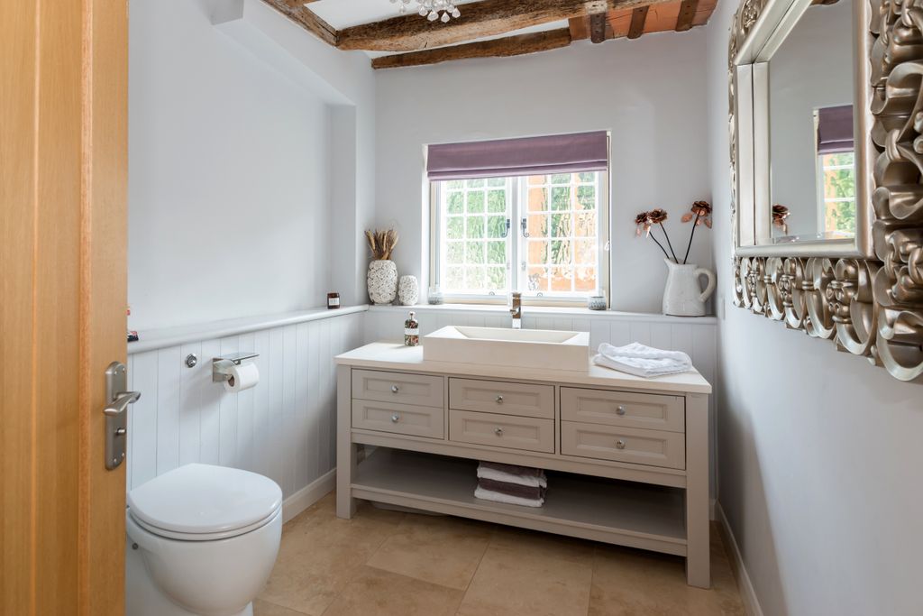 Additional image 18 of 5 bed farmhouse for saleMerton Lane, Canterbury CT4