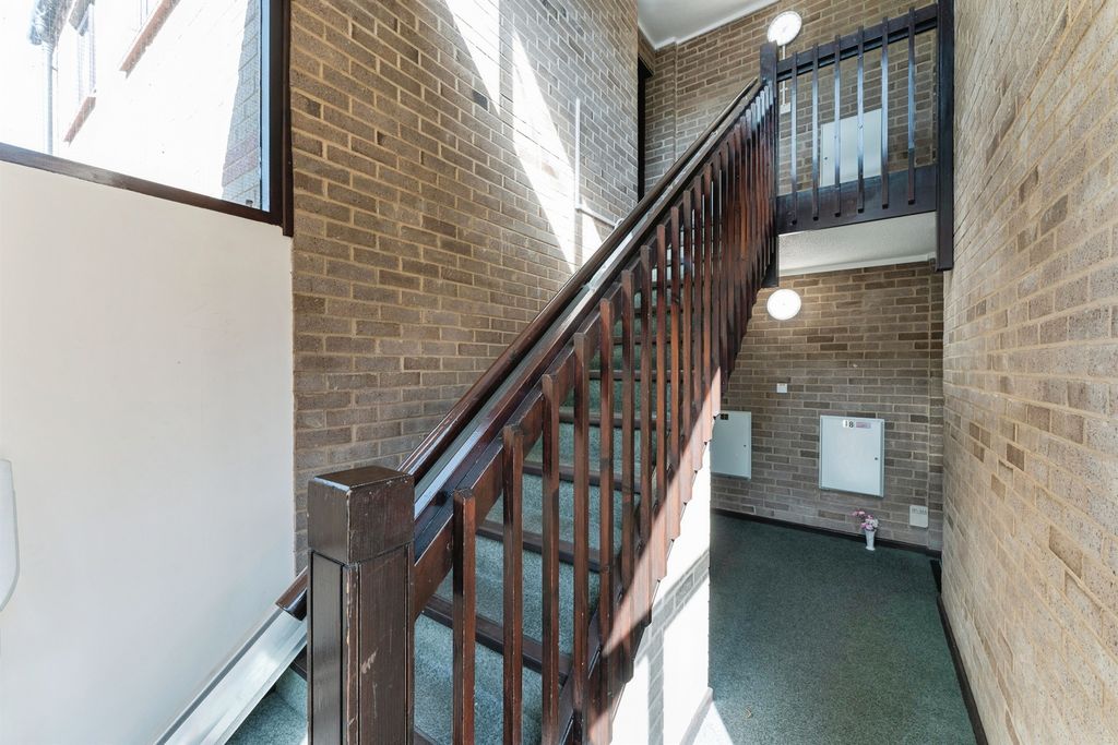 Additional image 14 of 2 bed flat for saleRobingoodfellows Lane, March PE15