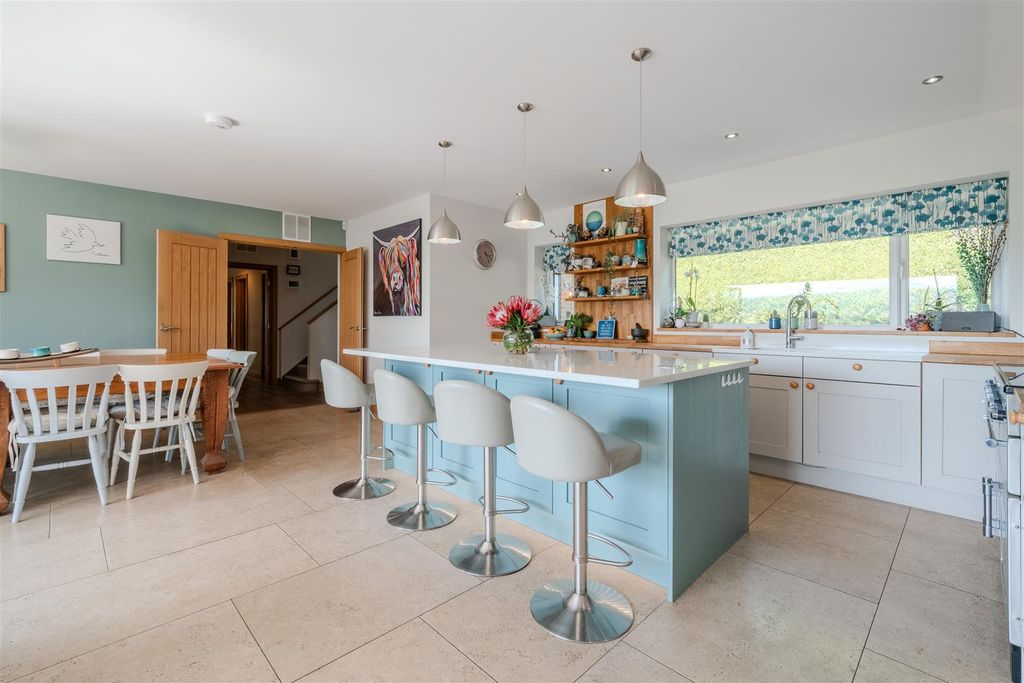 Additional image 9 of 6 bed detached house for saleLansdale House, Riggotts Lane, Walton, Chesterfield S42