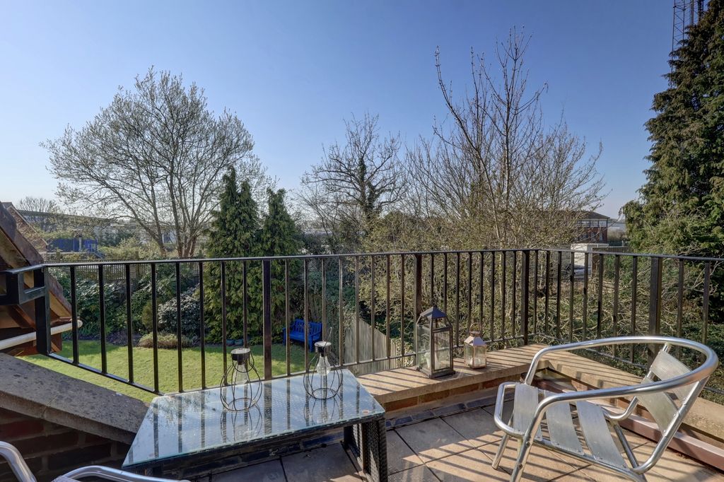 Additional image 9 of 3 bed maisonette for saleMilton Gardens, Princes Risborough, Buckinghamshire HP27