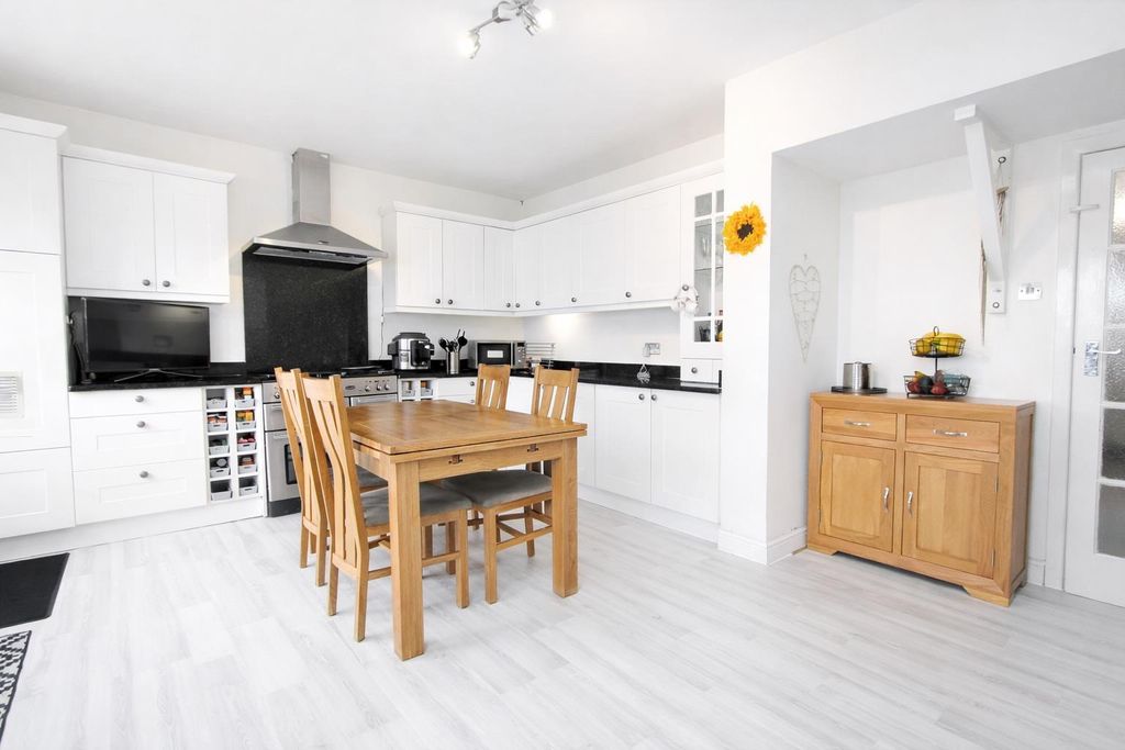 Additional image 3 of 5 bed semi-detached house for saleStanley Park Road, Carshalton SM5