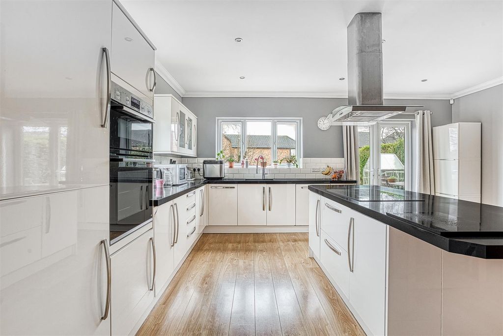 Additional image 12 of 5 bed detached house for saleBeamhill Road, Stretton, Burton-On-Trent DE13