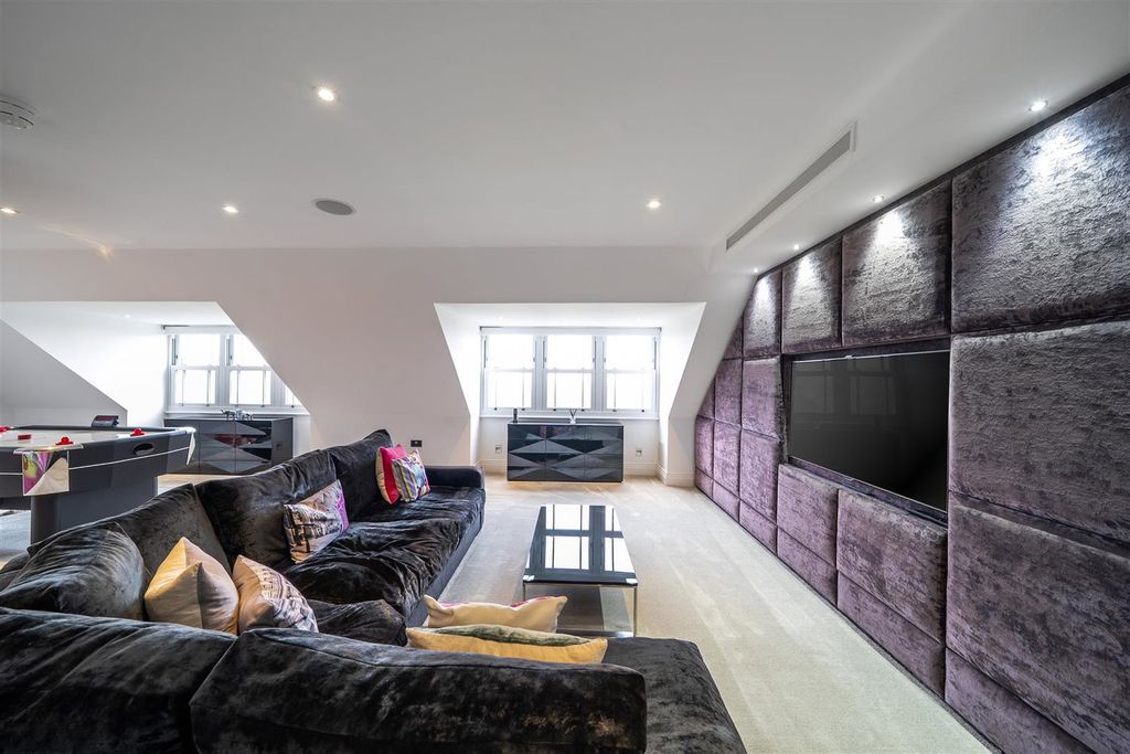 Additional image 31 of 5 bed detached house for saleProwse Avenue, Bushey Heath, Bushey WD23