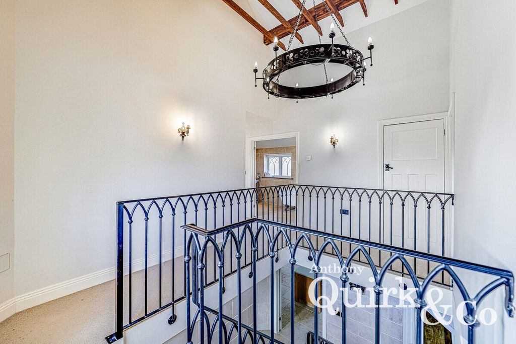 Additional image 21 of 4 bed detached house for saleHannett Road, Canvey Island SS8