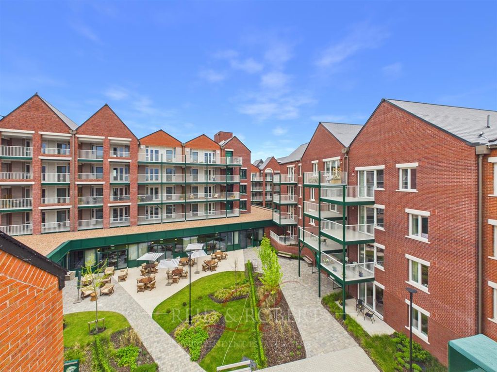 Additional image 27 of 2 bed flat for saleHathaway Lane, Great Boughton, Chester CH3