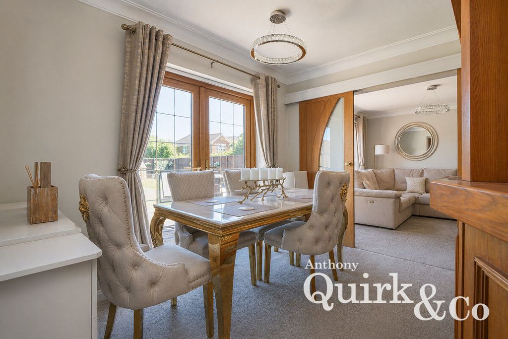 Additional image 9 of 4 bed detached house for salePrince William Avenue, Canvey Island SS8