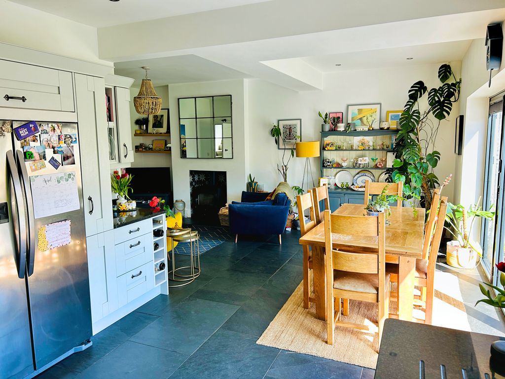 Additional image 4 of 6 bed semi-detached house for saleLougher Gardens, Porthcawl CF36