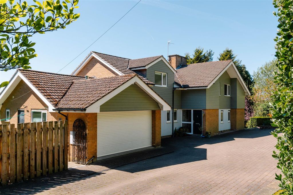 Additional image 5 of 6 bed detached house for saleLansdale House, Riggotts Lane, Walton, Chesterfield S42