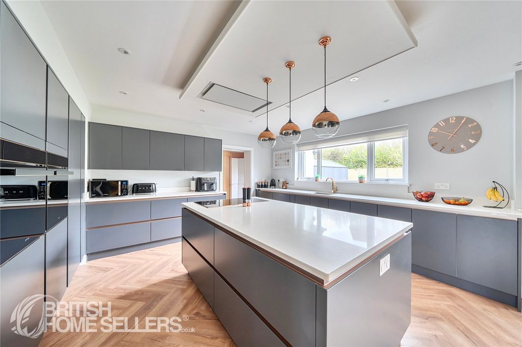 Additional image 2 of 6 bed detached house for saleClos Y Fedw, Rhydargaeau, Carmarthen, Carmarthenshire SA32