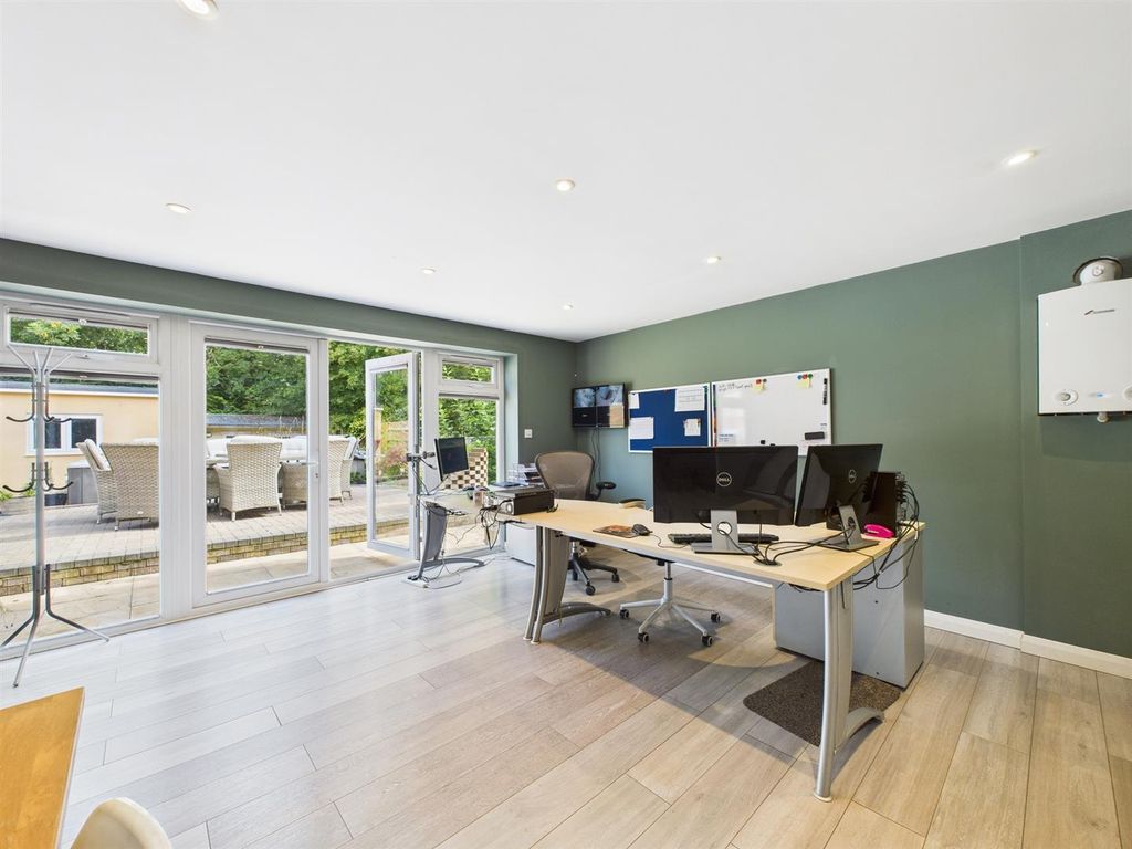 Additional image 9 of 4 bed detached house for salePlantation Road, Chippenham SN14
