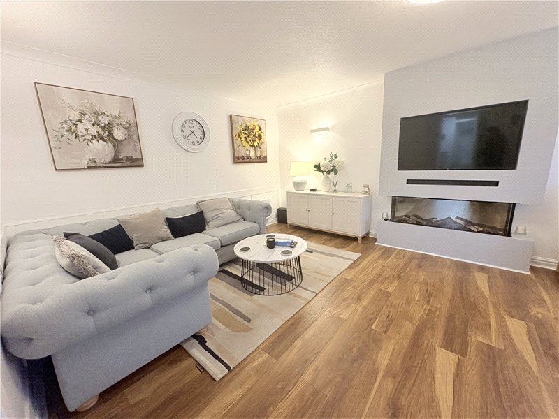 2 bed flat for saleSchools Hill, Cheadle, Greater Manchester SK8