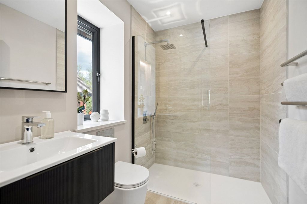 Additional image 18 of 5 bed detached house for saleMill Farm, Mill Lane, Chalfont St. Giles, Buckinghamshire HP8