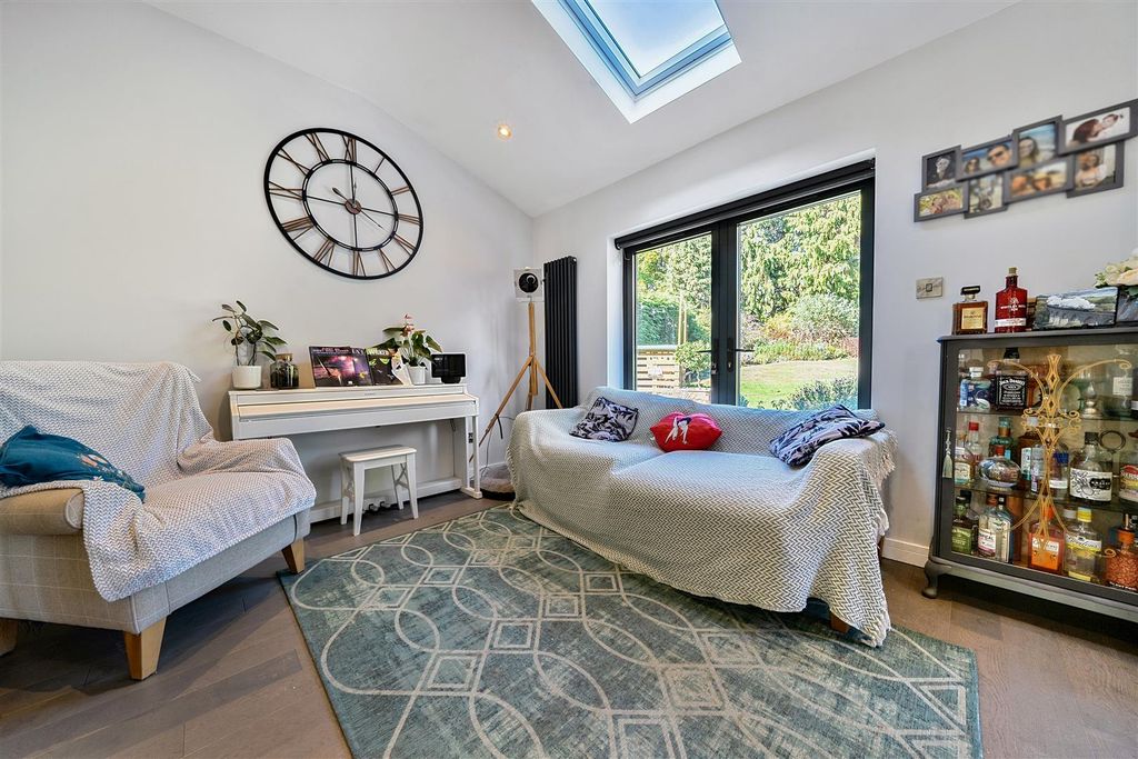 Additional image 7 of 5 bed detached house for saleClarewood Drive, Camberley, Surrey GU15