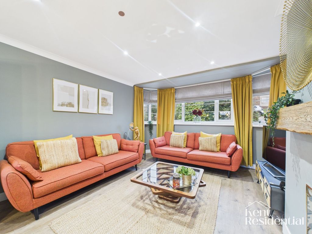 Additional image 7 of 4 bed detached bungalow for saleWatson Avenue, Chatham ME5