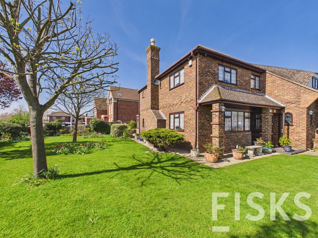 Additional image 29 of 4 bed detached house for saleLeigh Road, Canvey Island SS8