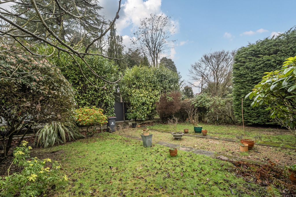 Additional image 9 of 2 bed flat for saleManor Park, Chislehurst BR7