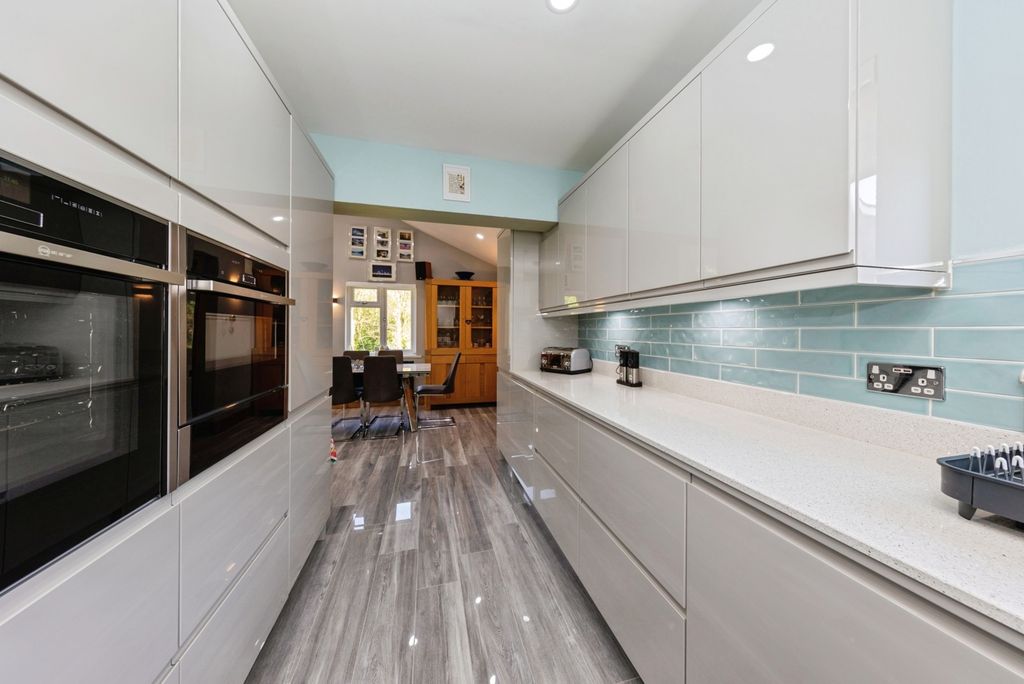 Additional image 8 of 3 bed bungalow for saleMillbank Lane, Johnstown, Carmarthen, Carmarthenshire SA31
