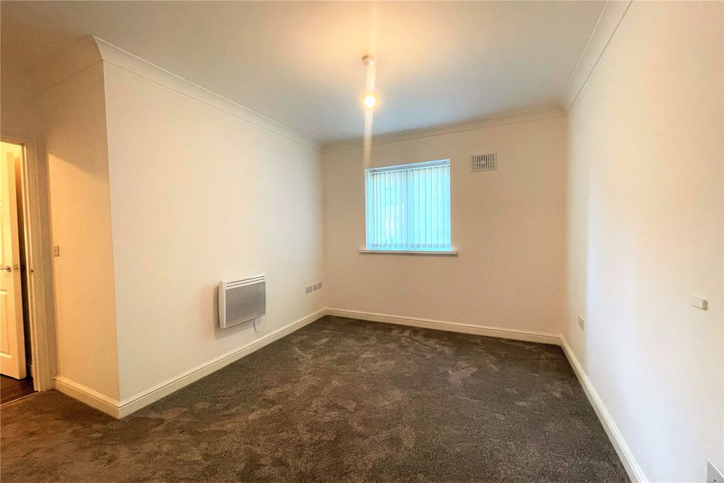 Additional image 5 of 2 bed flat for saleLondon Road, Camberley, Surrey GU15