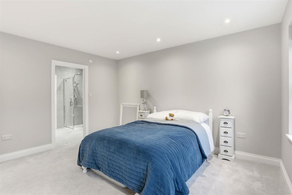 Additional image 29 of 7 bed detached house for saleWest Way, Carshalton SM5