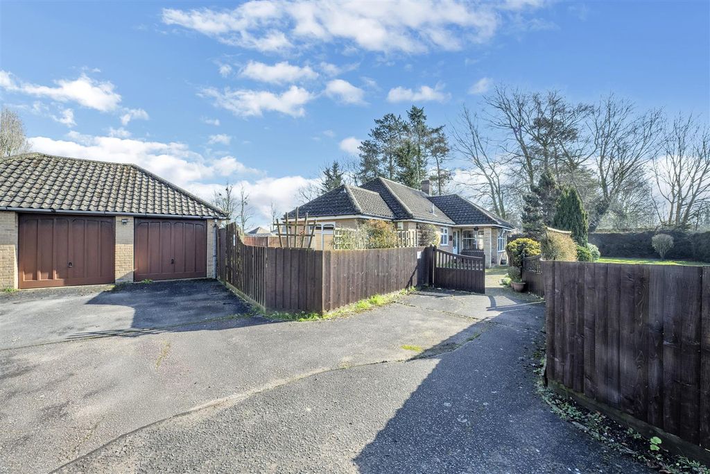 Additional image 19 of 3 bed detached bungalow for salePine Leys, Bury St Edmunds IP32