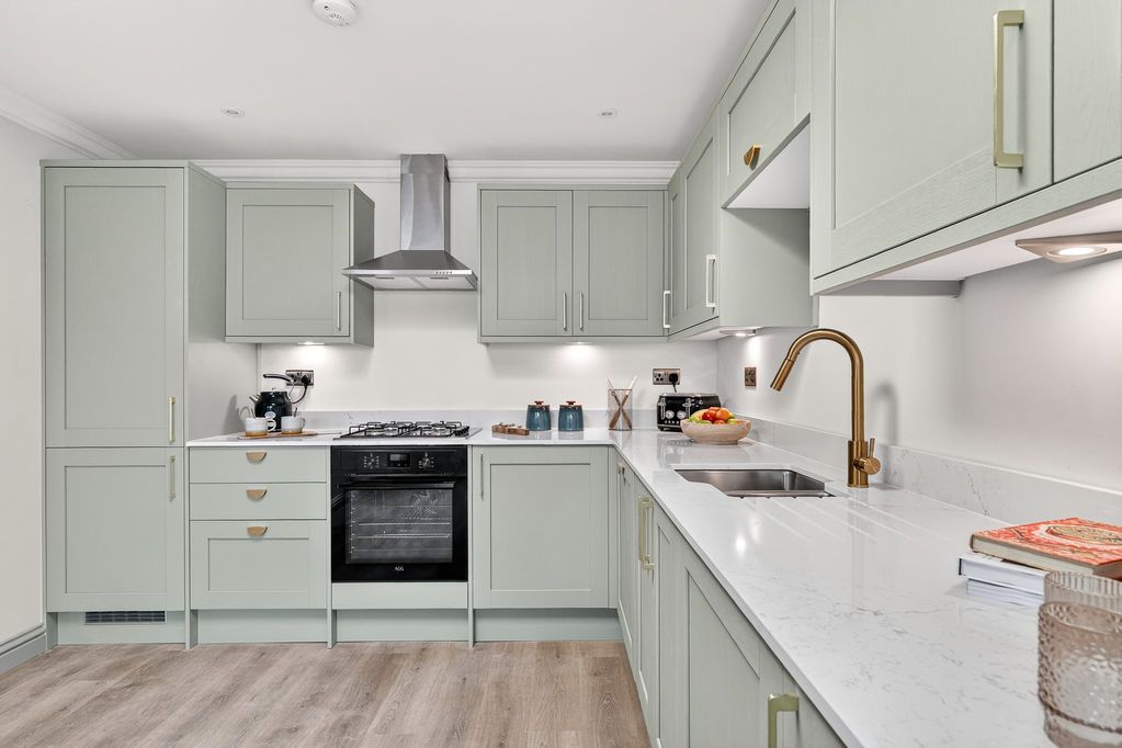 Additional image 2 of 2 bed flat for saleGuildford Street, Chertsey KT16