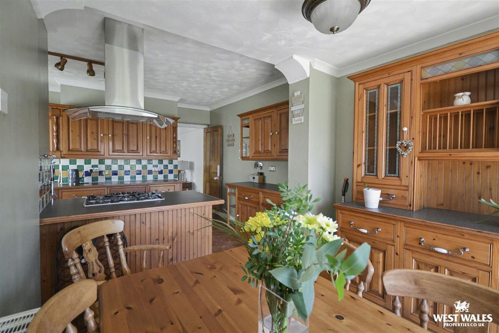 Additional image 21 of 5 bed semi-detached house for salePark Place, Cardigan SA43