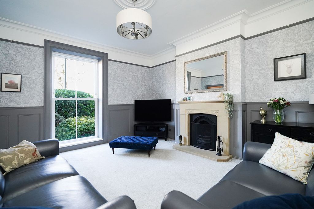 Additional image 4 of 6 bed semi-detached house for saleNewbold Road, Chesterfield S41