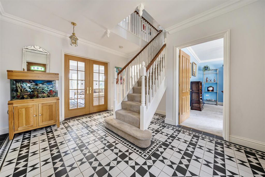 Additional image 8 of 5 bed detached house for saleGolf Drive, Camberley GU15
