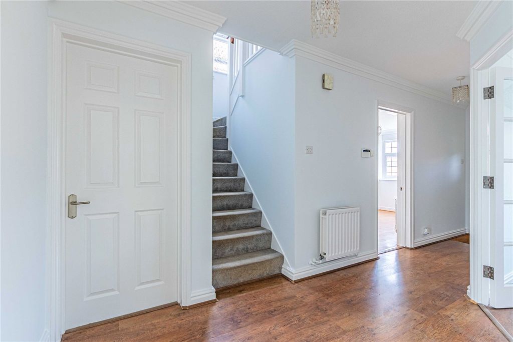 Additional image 24 of 4 bed semi-detached house for saleThe Birches, Bushey, Hertfordshire WD23