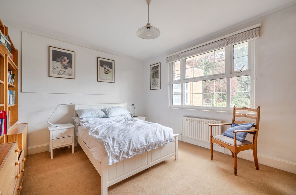Additional image 21 of 6 bed detached house for saleOakleigh Park Avenue, Chislehurst, Kent BR7